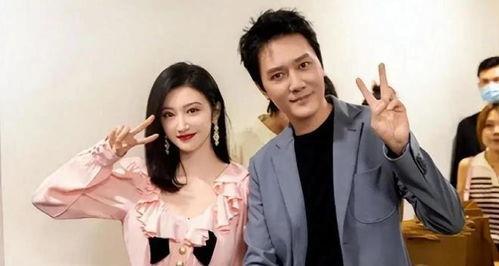 最新娱乐吃瓜爆料视频,揭秘明星幕后真相,吃瓜群众速来围观!